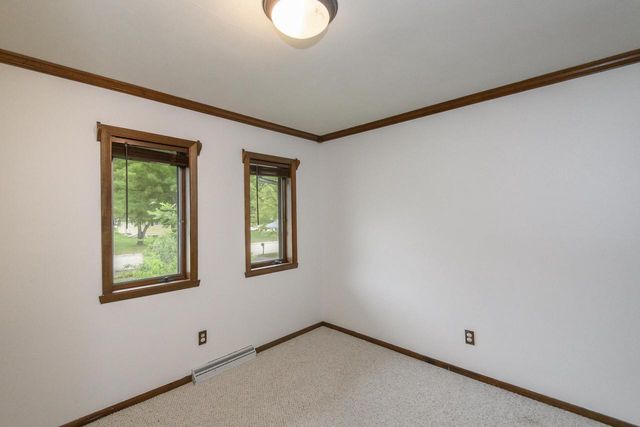 362 Hilltop CIRCLE, Juneau, WI 53039
