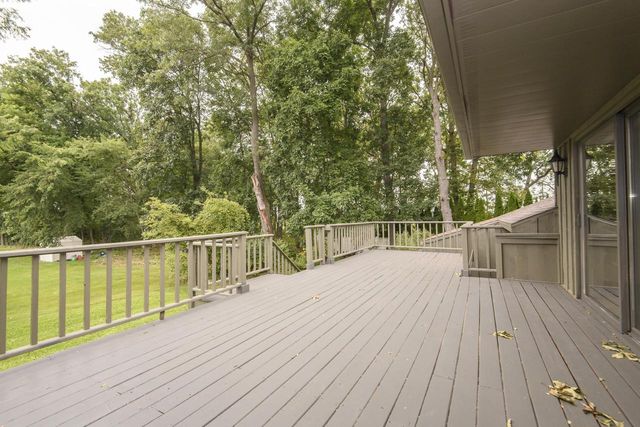 362 Hilltop CIRCLE, Juneau, WI 53039