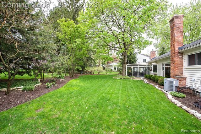 20489 Lexington Boulevard, Northville, MI 48167
