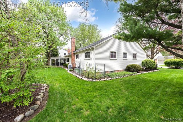 20489 Lexington Boulevard, Northville, MI 48167