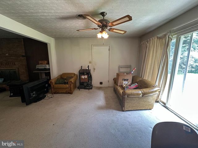 3814 SYCAMORE GROVE ROAD, Chambersburg, PA 17202