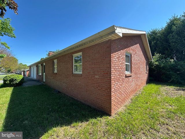 3814 SYCAMORE GROVE ROAD, Chambersburg, PA 17202