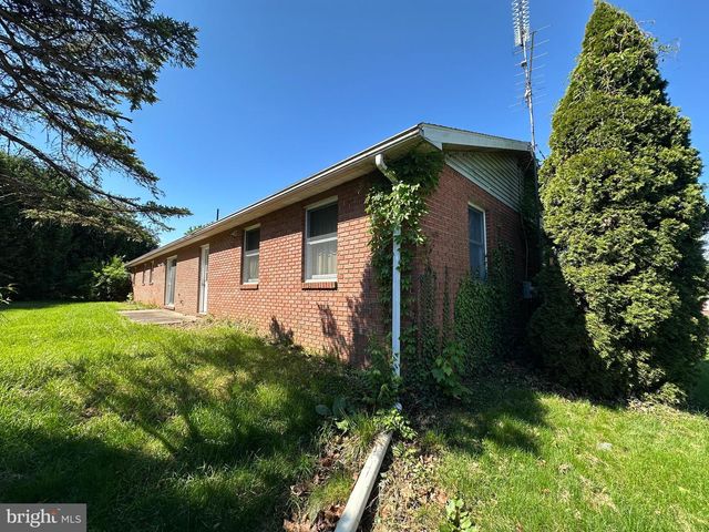 3814 SYCAMORE GROVE ROAD, Chambersburg, PA 17202