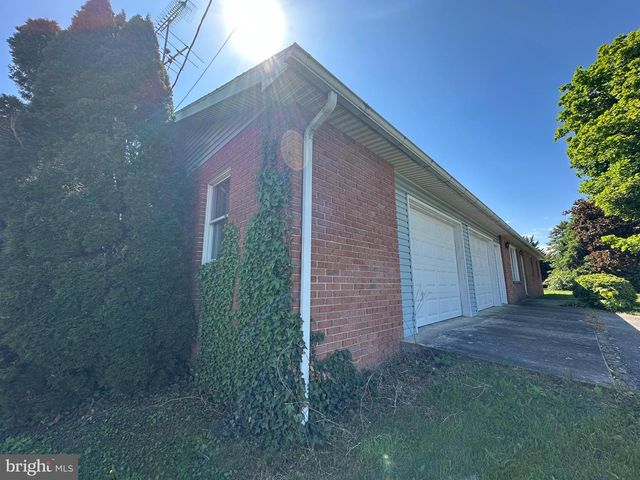 3814 SYCAMORE GROVE ROAD, Chambersburg, PA 17202