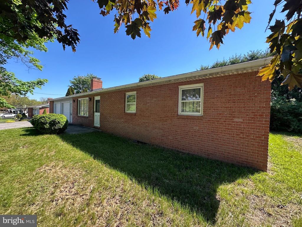 3814 SYCAMORE GROVE ROAD, Chambersburg, PA 17202