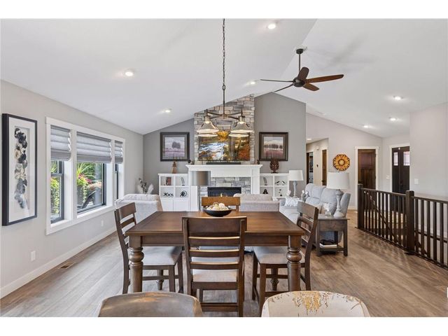 203 Vista Circle, River Falls, WI 54022