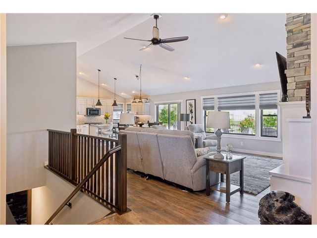 203 Vista Circle, River Falls, WI 54022