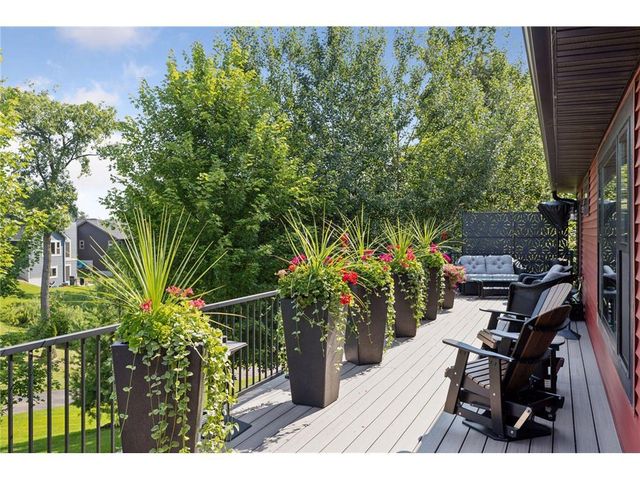 203 Vista Circle, River Falls, WI 54022