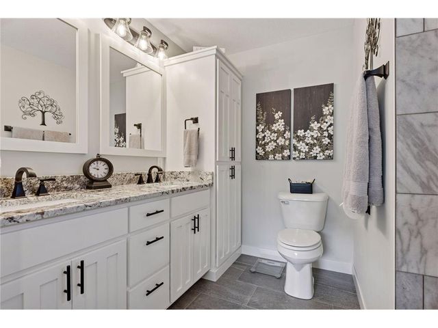 203 Vista Circle, River Falls, WI 54022