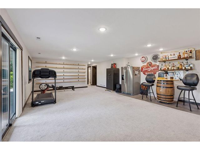 203 Vista Circle, River Falls, WI 54022