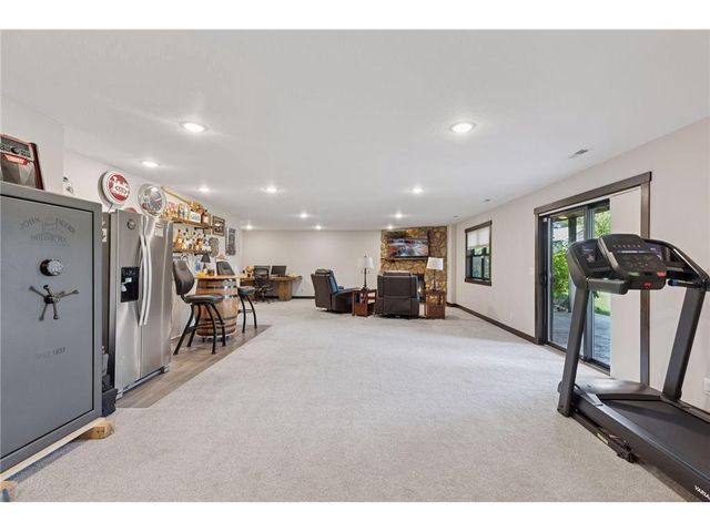 203 Vista Circle, River Falls, WI 54022