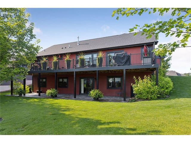 203 Vista Circle, River Falls, WI 54022