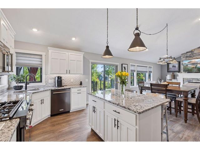 203 Vista Circle, River Falls, WI 54022