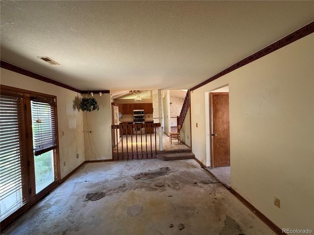 1674 Saulsbury Court, Loveland, CO 80538