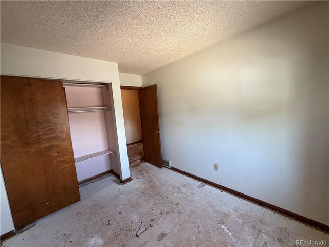 1674 Saulsbury Court, Loveland, CO 80538