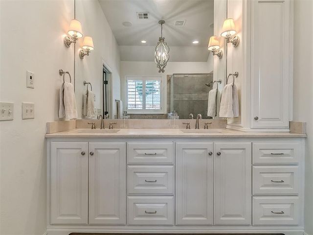 5017 Shades Bridge Road Road, Edmond, OK 73034