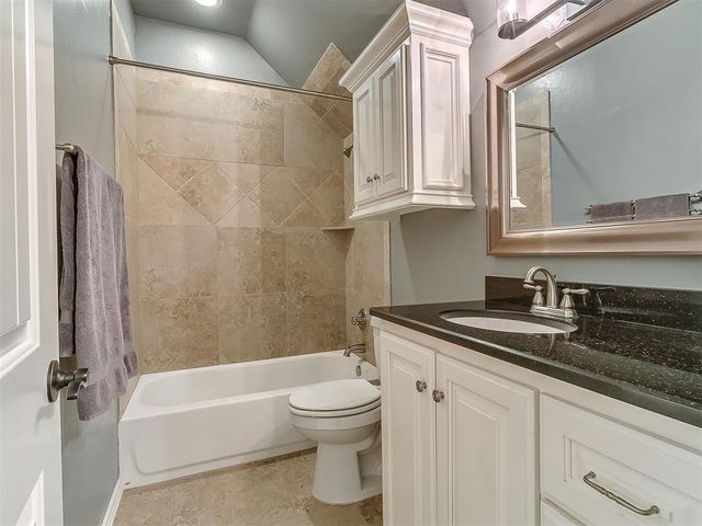 5017 Shades Bridge Road Road, Edmond, OK 73034