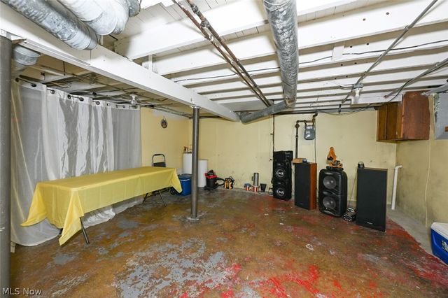 4049 Marvin Avenue, Cleveland, OH 44109
