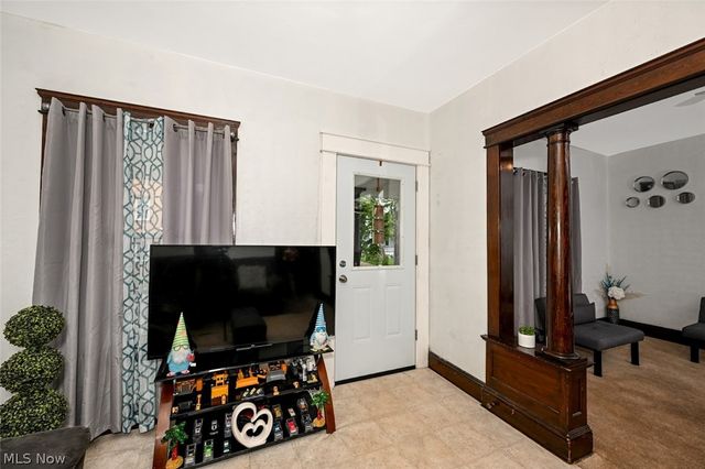 4049 Marvin Avenue, Cleveland, OH 44109