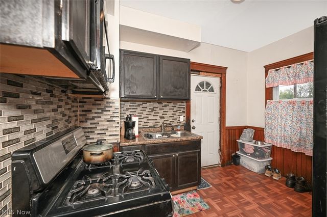 4049 Marvin Avenue, Cleveland, OH 44109
