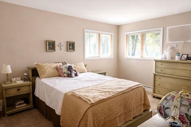 10 Wisteria Way, Commack, NY 11725