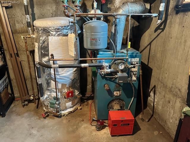 10 Wisteria Way, Commack, NY 11725