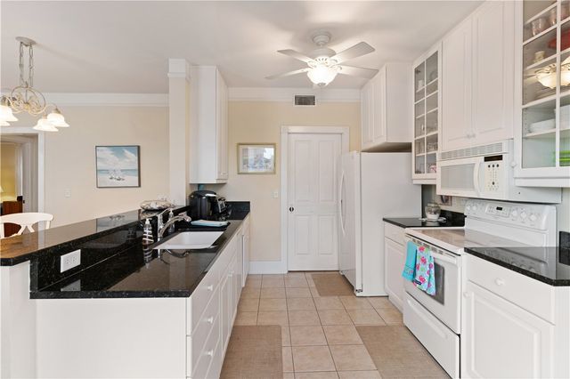 122 Shady Brook Circle 201, St Simons Island, GA 31522