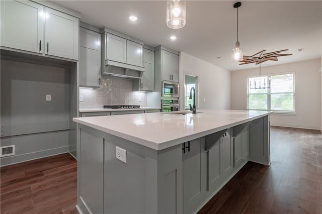3067 NW Shelton Road, Fayetteville, AR 72703