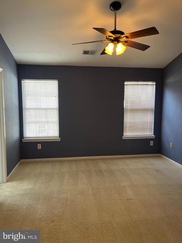 14636 STREAM POND DR, Centreville, VA 20120