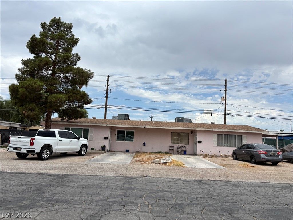 869 Ute Lane, Las Vegas, NV 89110