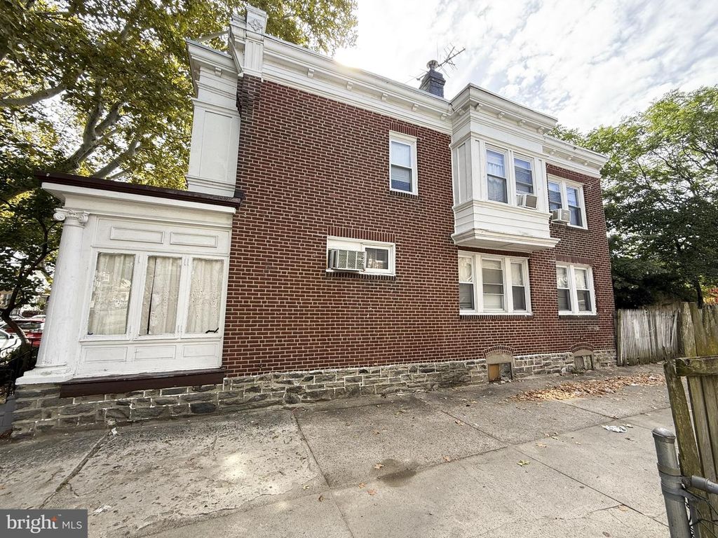 1112 E SANGER ST, Philadelphia, PA 19124 — photo 4