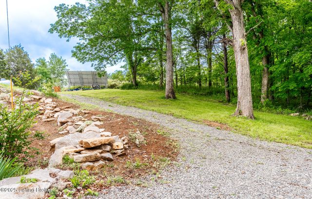 971 Constantine Rd, Cecilia, KY 42724