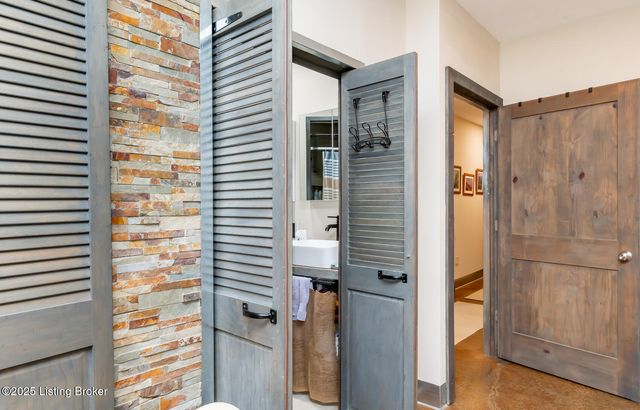 971 Constantine Rd, Cecilia, KY 42724