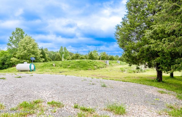971 Constantine Rd, Cecilia, KY 42724