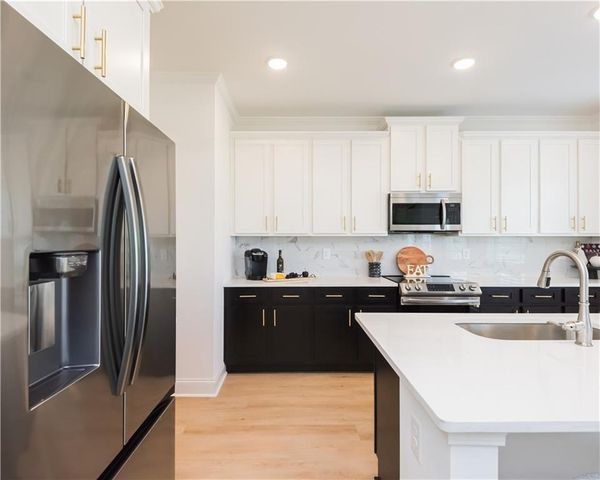 5593 Keswick Drive, Flowery Branch, GA 30542