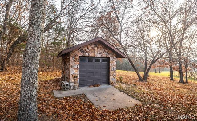 16470 Maries Road 521, Vichy, MO 65580