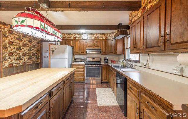 16470 Maries Road 521, Vichy, MO 65580