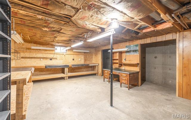 16470 Maries Road 521, Vichy, MO 65580