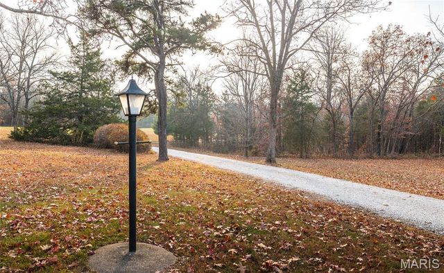 16470 Maries Road 521, Vichy, MO 65580