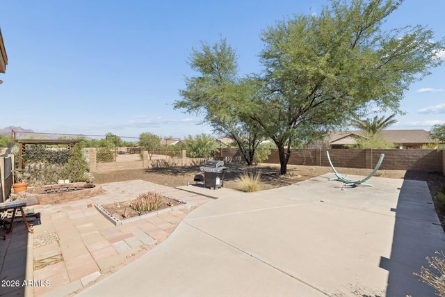 907 N MOUNTAIN Road, Mesa, AZ 85207