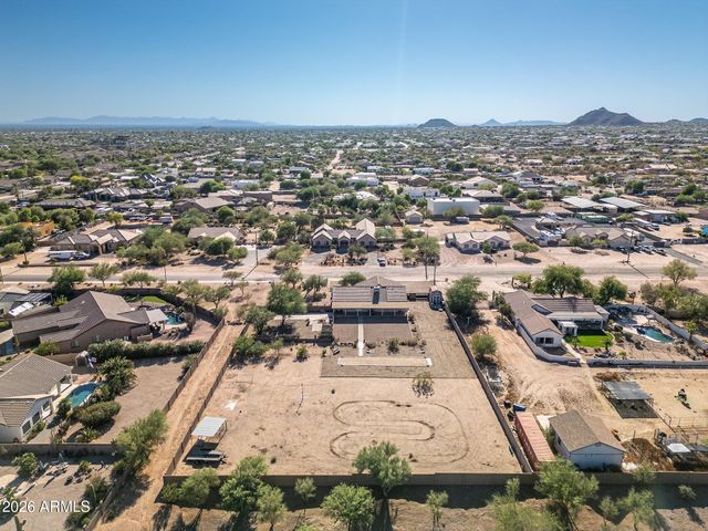 907 N MOUNTAIN Road, Mesa, AZ 85207
