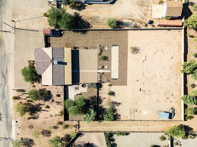 907 N MOUNTAIN Road, Mesa, AZ 85207