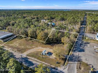 401 Henderson Avenue, Pass Christian, MS 39571