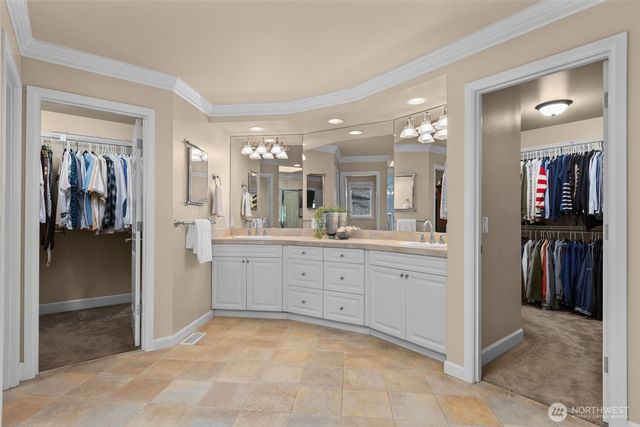 306 240th Place SE, Sammamish, WA 98074
