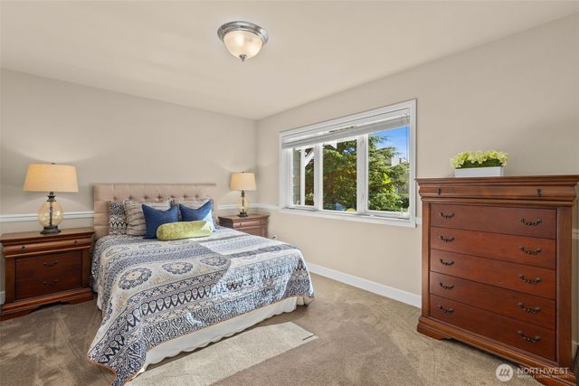 306 240th Place SE, Sammamish, WA 98074