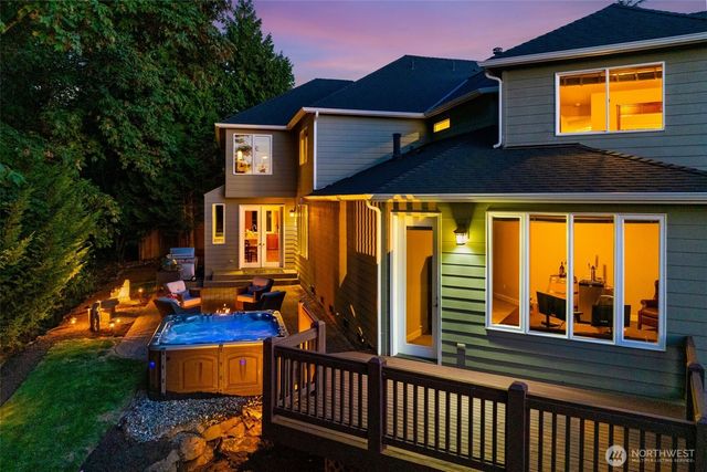 306 240th Place SE, Sammamish, WA 98074
