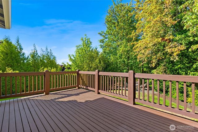 306 240th Place SE, Sammamish, WA 98074