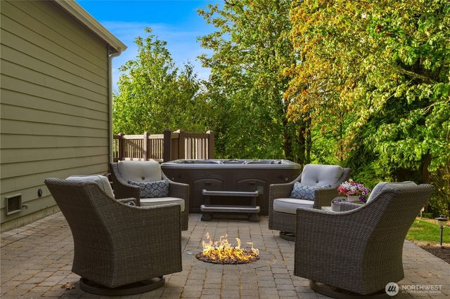 306 240th Place SE, Sammamish, WA 98074