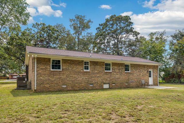 905 Royal Trl, Manchester, TN 37355