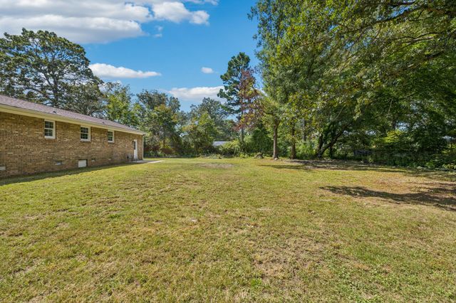 905 Royal Trl, Manchester, TN 37355